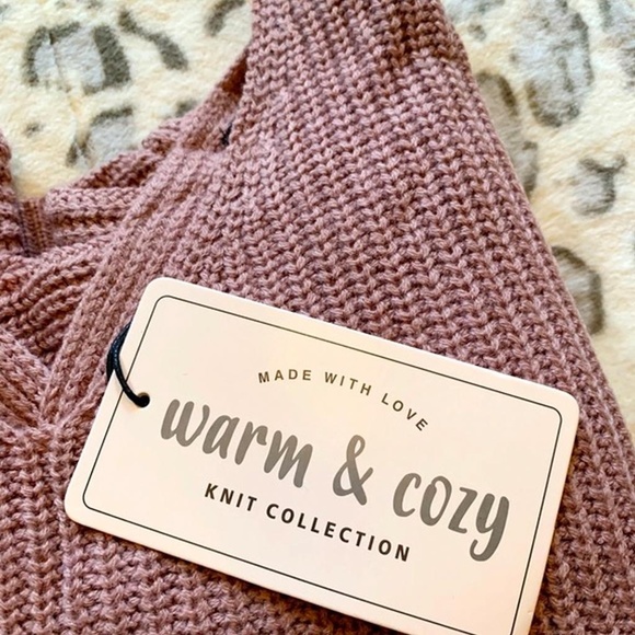 Mauve Twist Back Knit Sweater - Picture 3 of 6